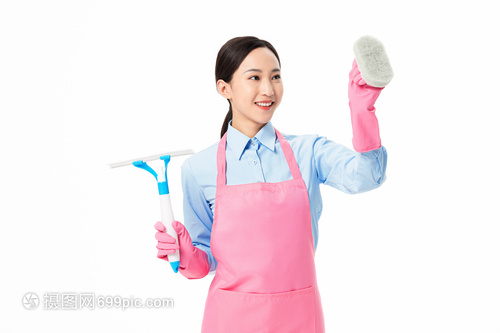 窗明幾凈 家政服務(wù)中的女性力量與職業(yè)尊嚴(yán)